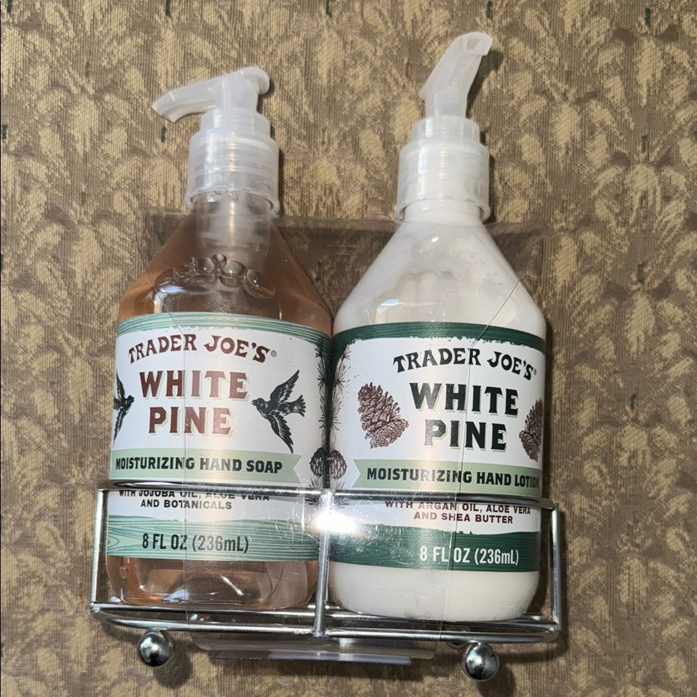 NWT, White Pine Hand Soap and Lotion Set, 5 for $25
Bundle to save